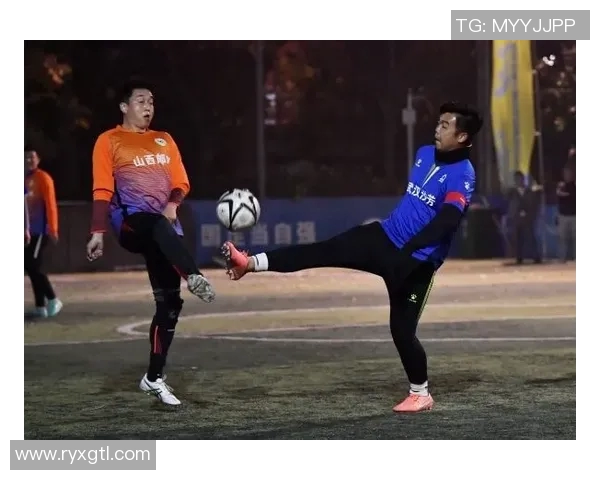 足球杯球星化身舞蹈小男孩与激情赛场共舞展现魅力风采